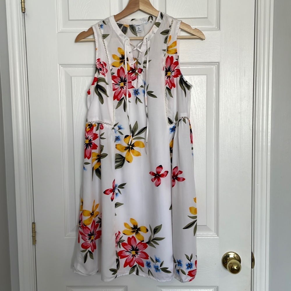 Old Navy floral print sleeveless dress